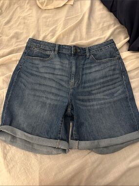 Wrangler Rolled Cuff Mid Blue Denim Shorts